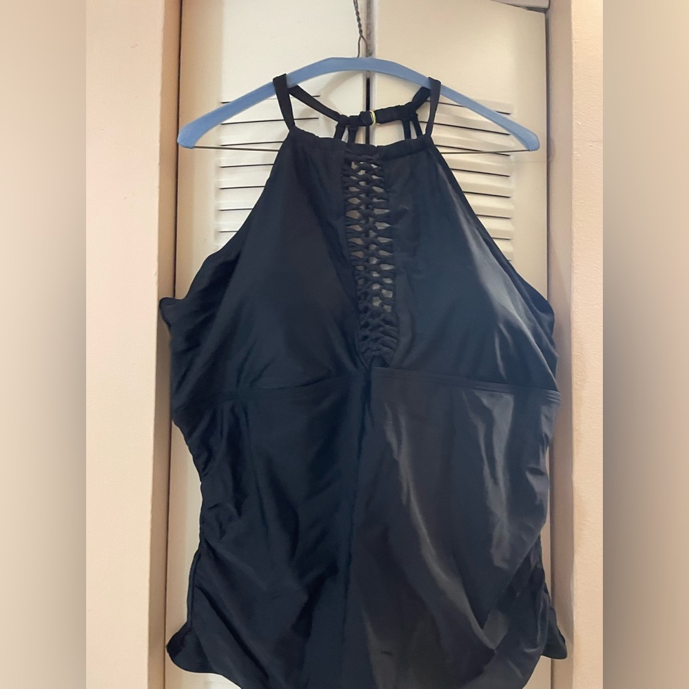 NWT Swimsuits for All Plus Size 24 Black Tankkini Top